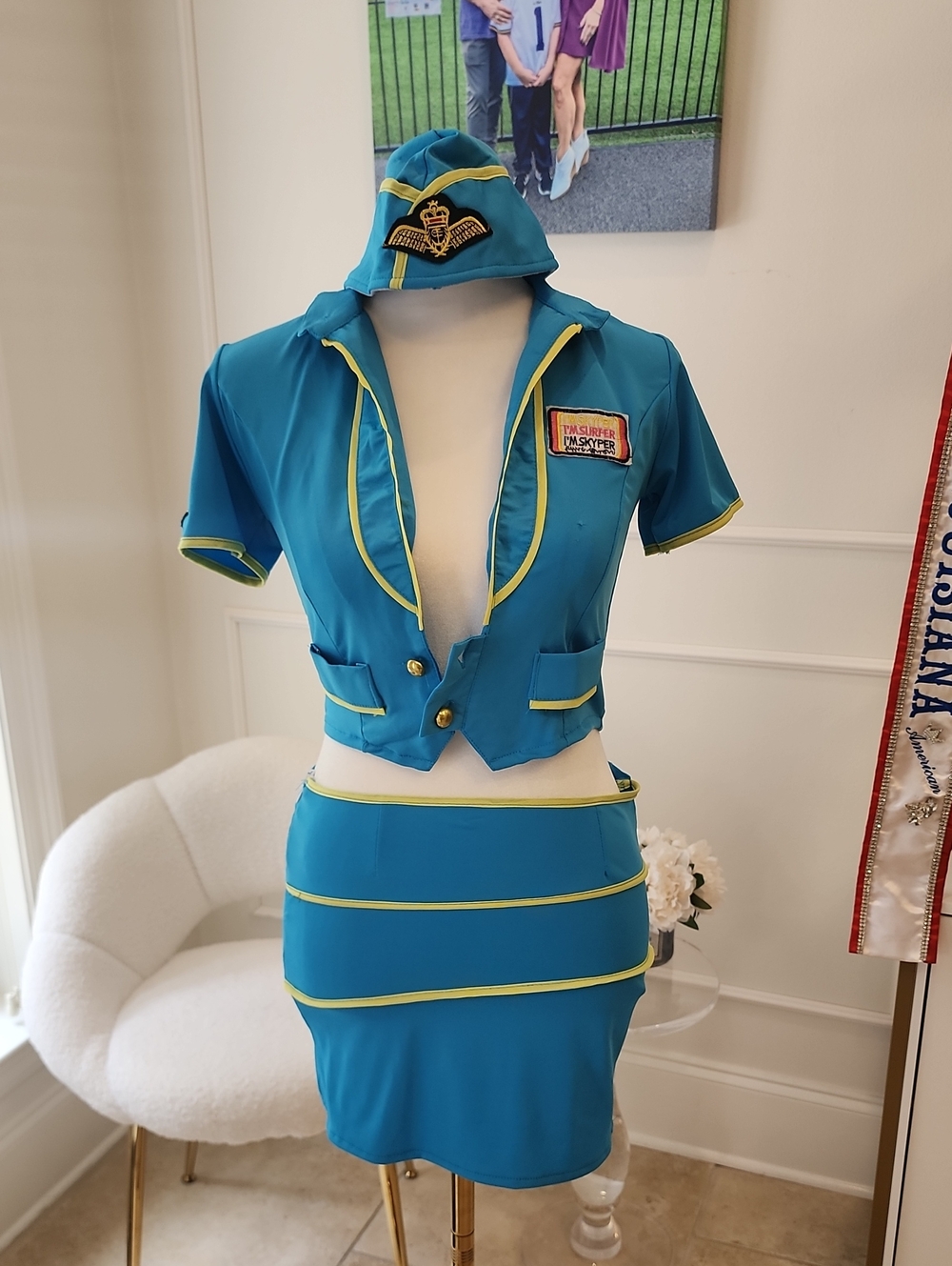 Teal Women's Flight Attendant Costume Set with Hat - Unbranded